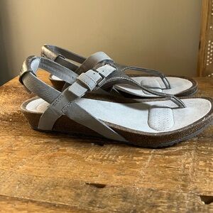 Teva Mahonia 3-Point Metallic Wedge Sandal Size 9